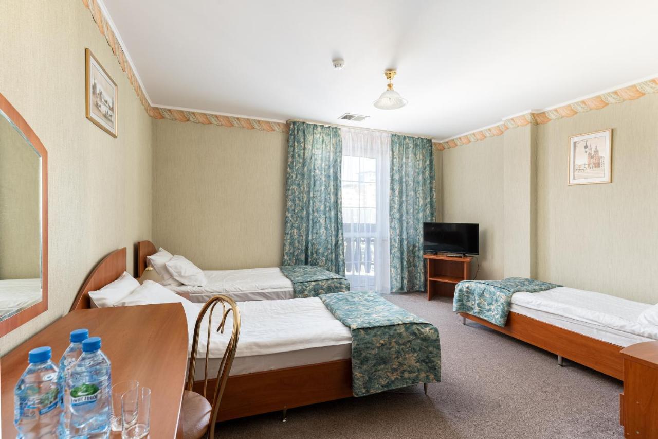 Hotel Ruczaj Краков Экстерьер фото