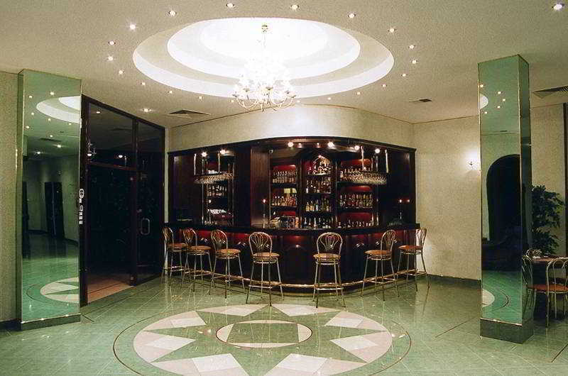 Hotel Ruczaj Краков Ресторан фото